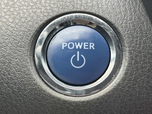 Certified 2019 Toyota Camry LE image 24