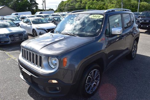Used 2016 Jeep Renegade Limited image 4