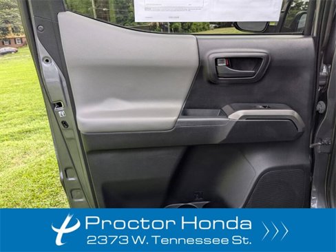 Used 2019 Toyota Tacoma SR5 image 33