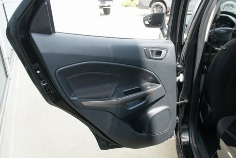 Used 2018 Ford EcoSport SE image 23