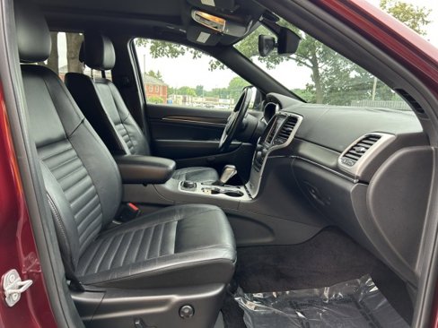 Used 2018 Jeep Grand Cherokee Limited image 28