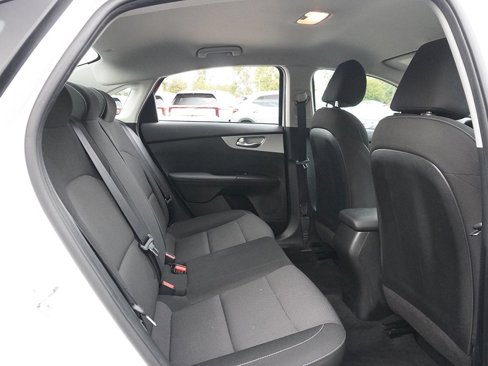 Used 2023 Kia Forte LXS image 28