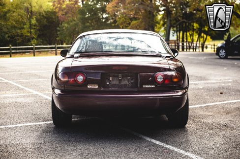 Used 1995 MAZDA MX-5 Miata M-Edition image 5