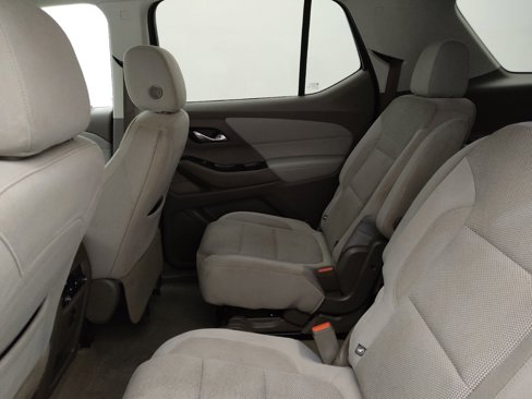 Used 2019 Chevrolet Traverse LT image 18