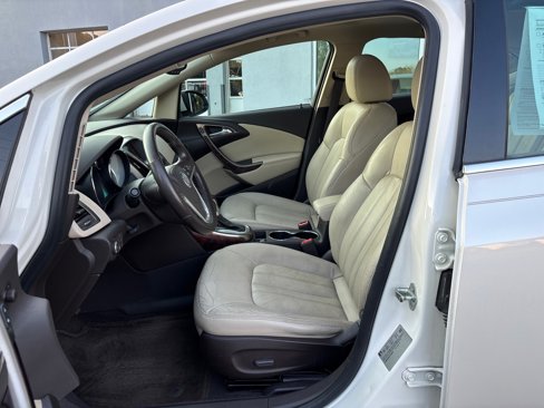 Used 2015 Buick Verano Leather w/ Experience Buick Package image 12
