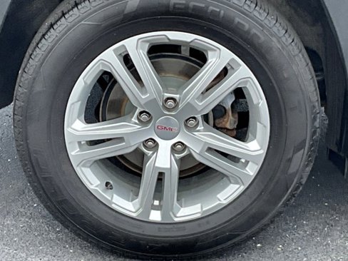 Used 2018 GMC Terrain SLE w/ Driver Convenience Package image 9