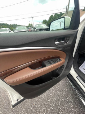 Used 2017 Acura MDX SH-AWD w/ Technology Package image 13