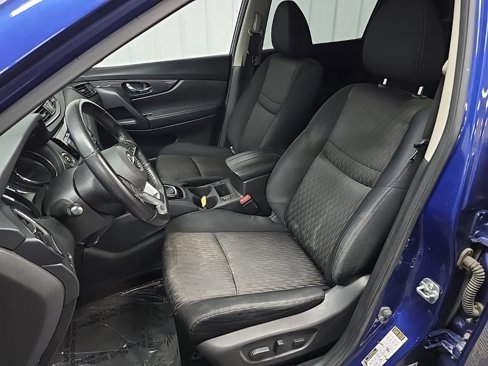 Used 2019 Nissan Rogue SV image 29