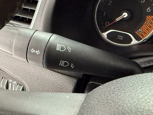 Used 2019 Jeep Renegade Latitude image 12