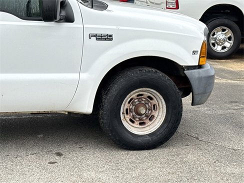 Used 1999 Ford F250 XL image 16