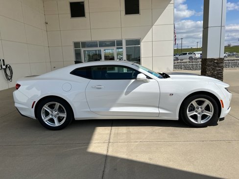 Certified 2024 Chevrolet Camaro LT image 1