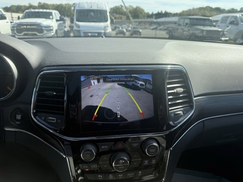 Used 2019 Jeep Grand Cherokee Limited w/ Trailer Tow Group IV image 14