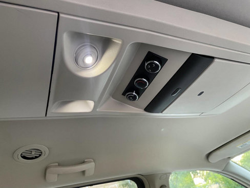 Used 2016 Chrysler Town & Country Touring w/ Driver Convenience Group image 42