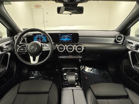 Used 2020 Mercedes-Benz A 220 4MATIC image 17