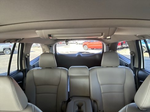 Used 2016 Honda Pilot Touring image 27