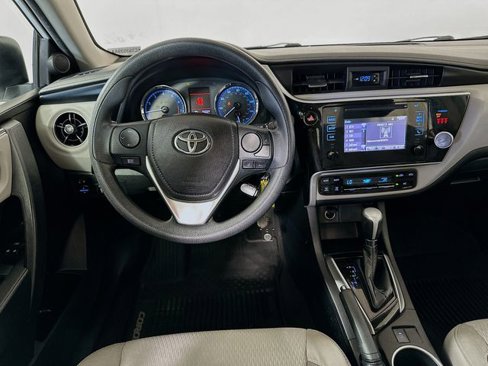 Used 2019 Toyota Corolla LE image 22