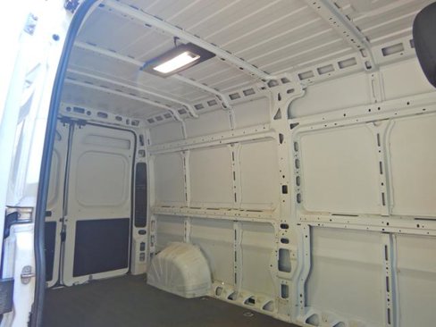 Used 2024 RAM ProMaster 2500 w/ Convenience Group image 10