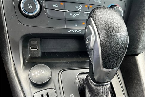 Used 2018 Ford Focus SE image 24