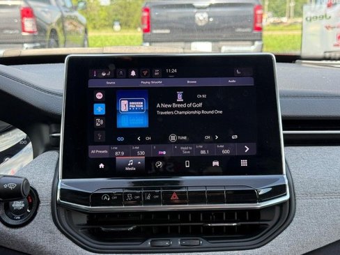 Used 2022 Jeep Compass Latitude image 13