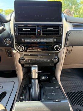 Used 2022 Lexus GX 460 Premium image 24