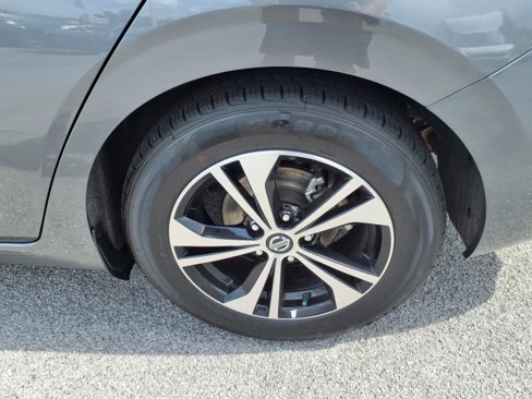 Used 2022 Nissan Sentra SV image 4