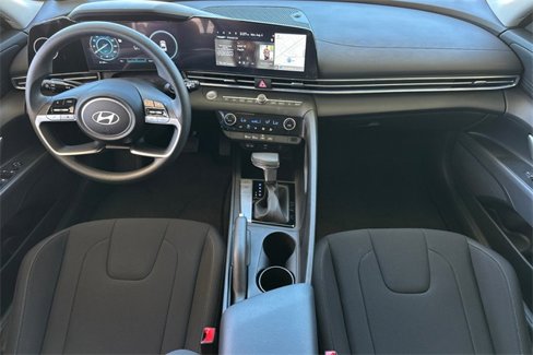 Used 2024 Hyundai Elantra SEL image 14
