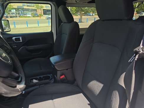 Used 2019 Jeep Wrangler Sport image 23
