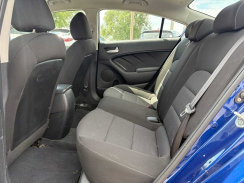 Used 2017 Kia Forte LX image 12
