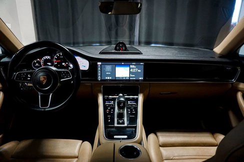 Used 2018 Porsche Panamera image 34
