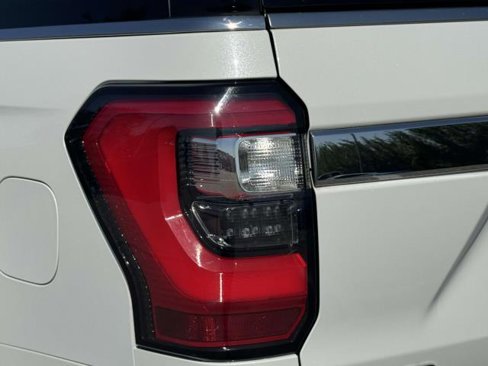 Used 2020 Ford Expedition Limited w/ Equipment Group 302A image 7