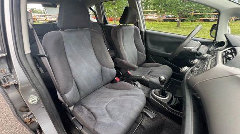 Used 2010 Honda Fit Sport image 32