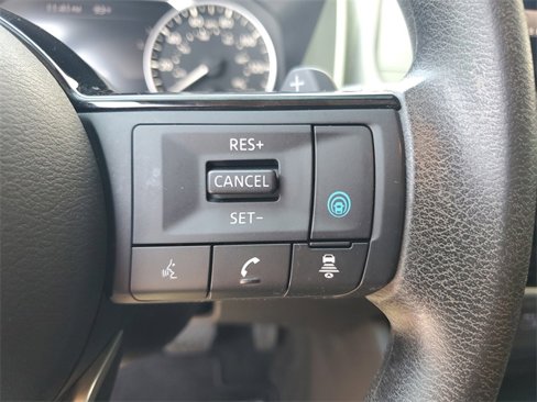 Certified 2022 Nissan Rogue SV image 18