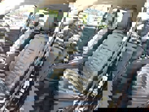 Certified 2018 Ford Escape SEL image 17