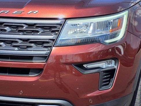 Used 2018 Ford Explorer XLT w/ Equipment Group 202A image 34
