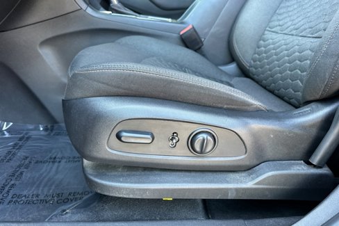 Used 2018 Chevrolet Equinox LT image 15