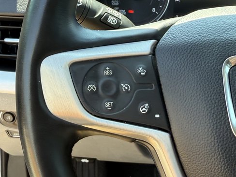 Used 2024 GMC Terrain SLT image 16