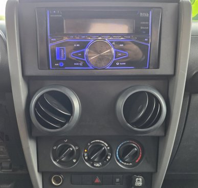 Used 2009 Jeep Wrangler X image 22