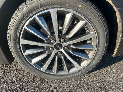 Used 2019 Lincoln MKZ Reserve image 12