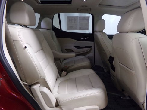 Used 2021 GMC Acadia Denali w/ Denali Technology Package image 10