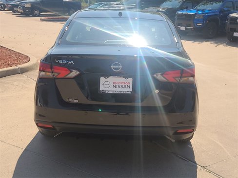 New 2025 Nissan Versa S image 3