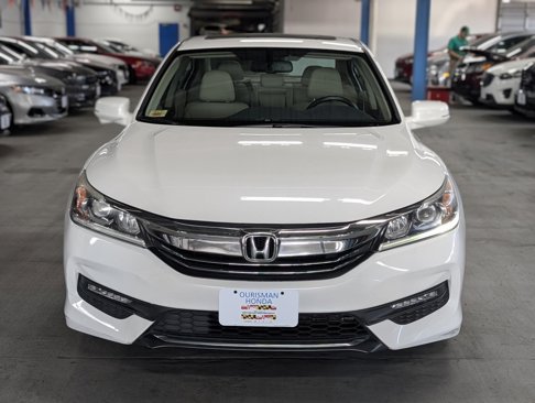 Used 2017 Honda Accord EX-L image 2