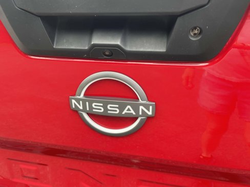 Used 2022 Nissan Frontier SV image 5