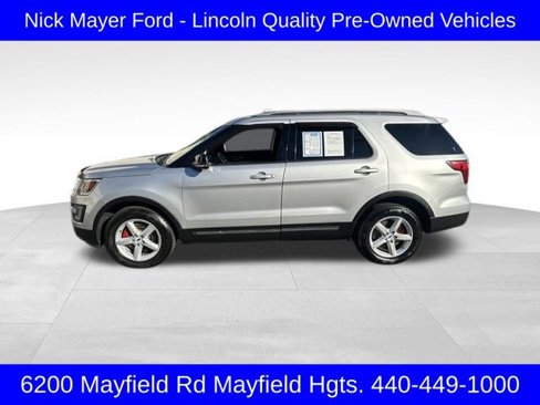 Used 2016 Ford Explorer XLT w/ Equipment Group 202A image 4