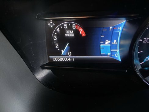 Used 2018 Ford Explorer XLT w/ Equipment Group 202A image 6