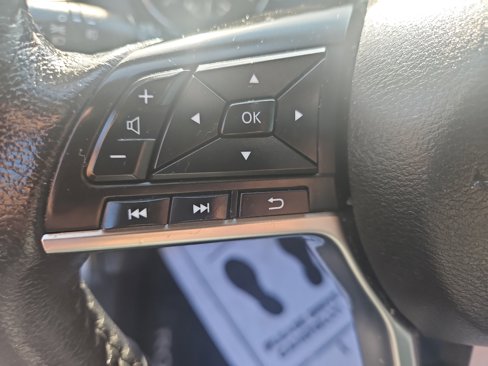 Used 2020 Nissan Rogue SL w/ Premium Package image 24