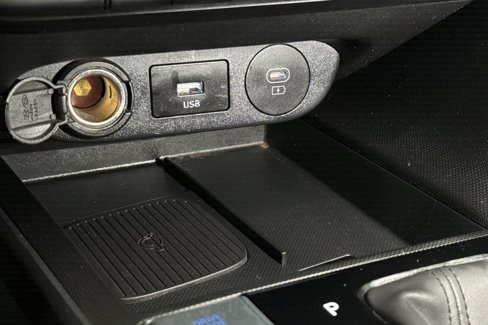 Used 2025 Hyundai Elantra SEL image 29