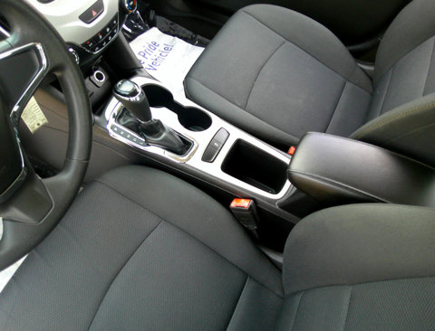 Used 2017 Chevrolet Cruze LS image 36