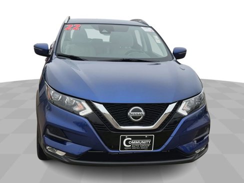 Used 2022 Nissan Rogue Sport SV image 3