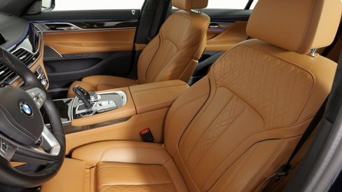 Used 2020 BMW 740i xDrive w/ Interior Design Package image 33