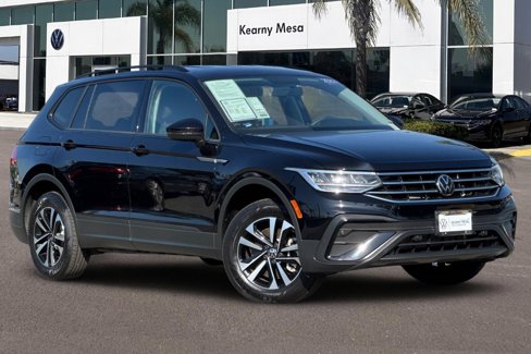 Used 2022 Volkswagen Tiguan S image 2